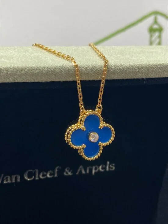 💖💖Van Cleef & Arpels Blue Necklace - Picture 5 of 6